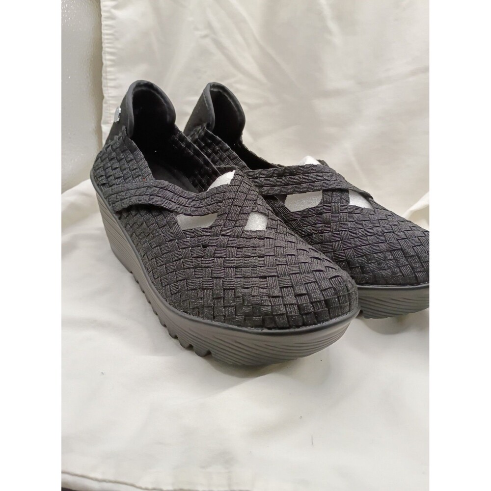 Bernie Mev Women's Cleopatra Wedge Pump US Size 8/8.5  39
